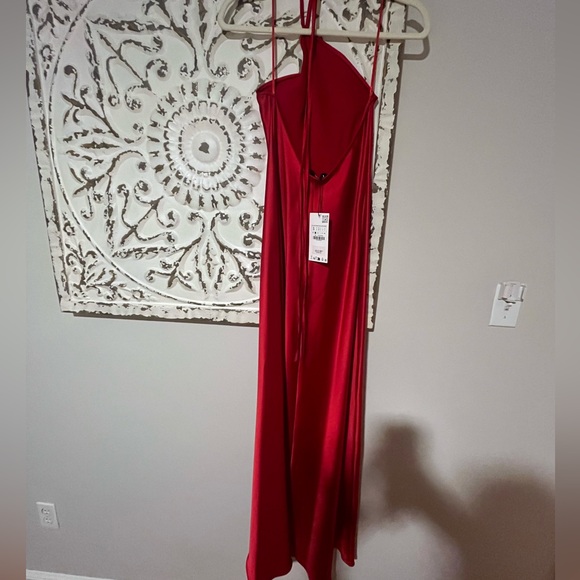 Bloggers Fave Red Satin Zara Dress small - Picture 5 of 5